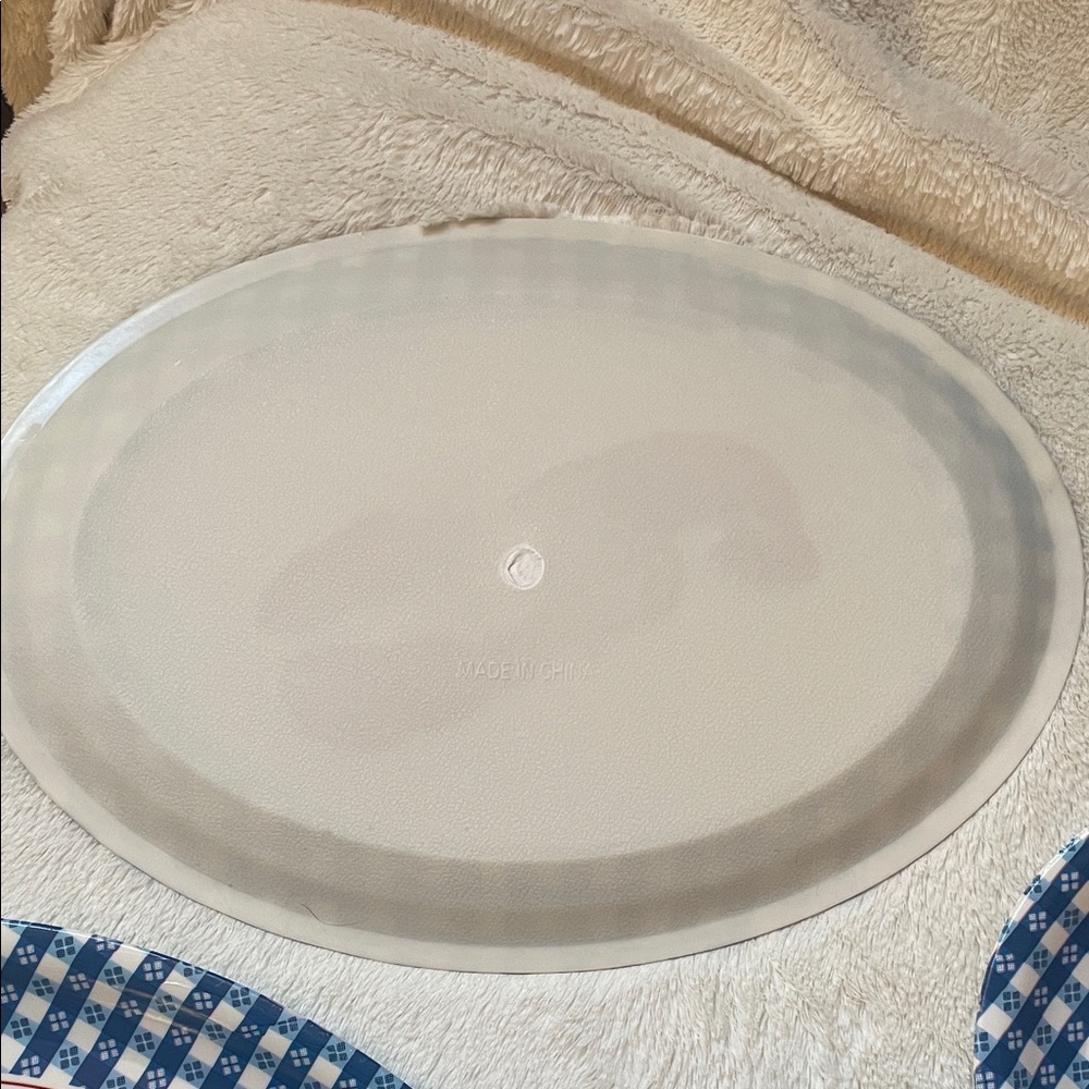 LOBSTER PLATES:Blue & Red plastic Dinner size plates - Picture 4 of 6